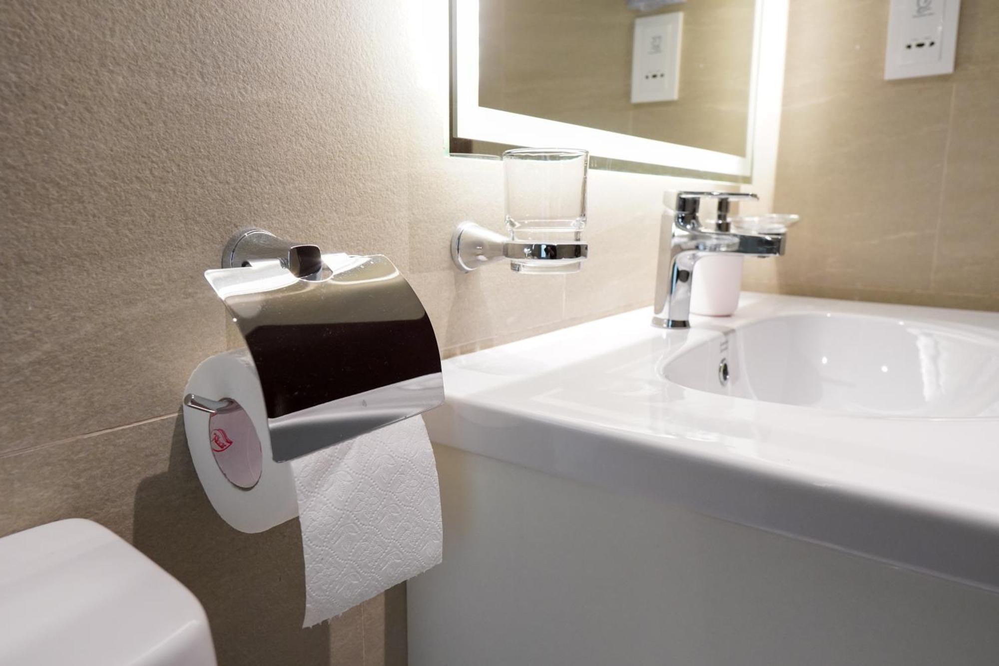 Peaceful Unit At Tri-zen,union Place * Colombo